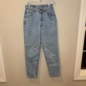 Vintage Levi’s 921 Orange Tab Tapered Fit 8 Short Light Wash 100% Cotton USA